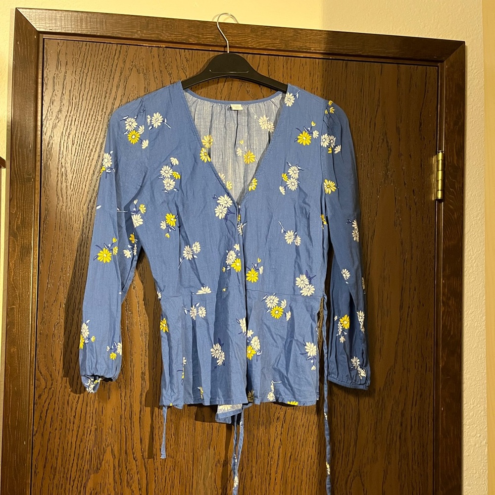 Old Navy Blue Floral Women's Wrap Top